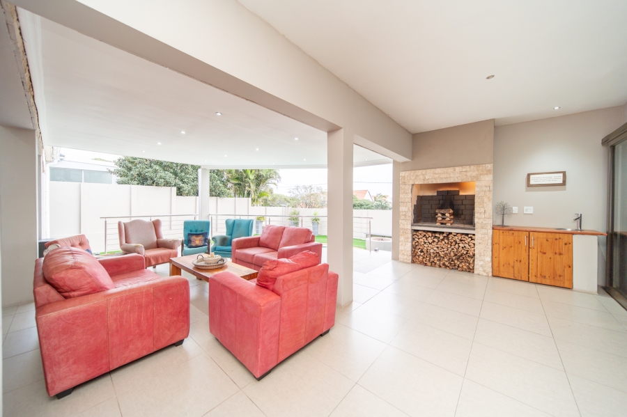 9 Bedroom Property for Sale in Nahoon Eastern Cape